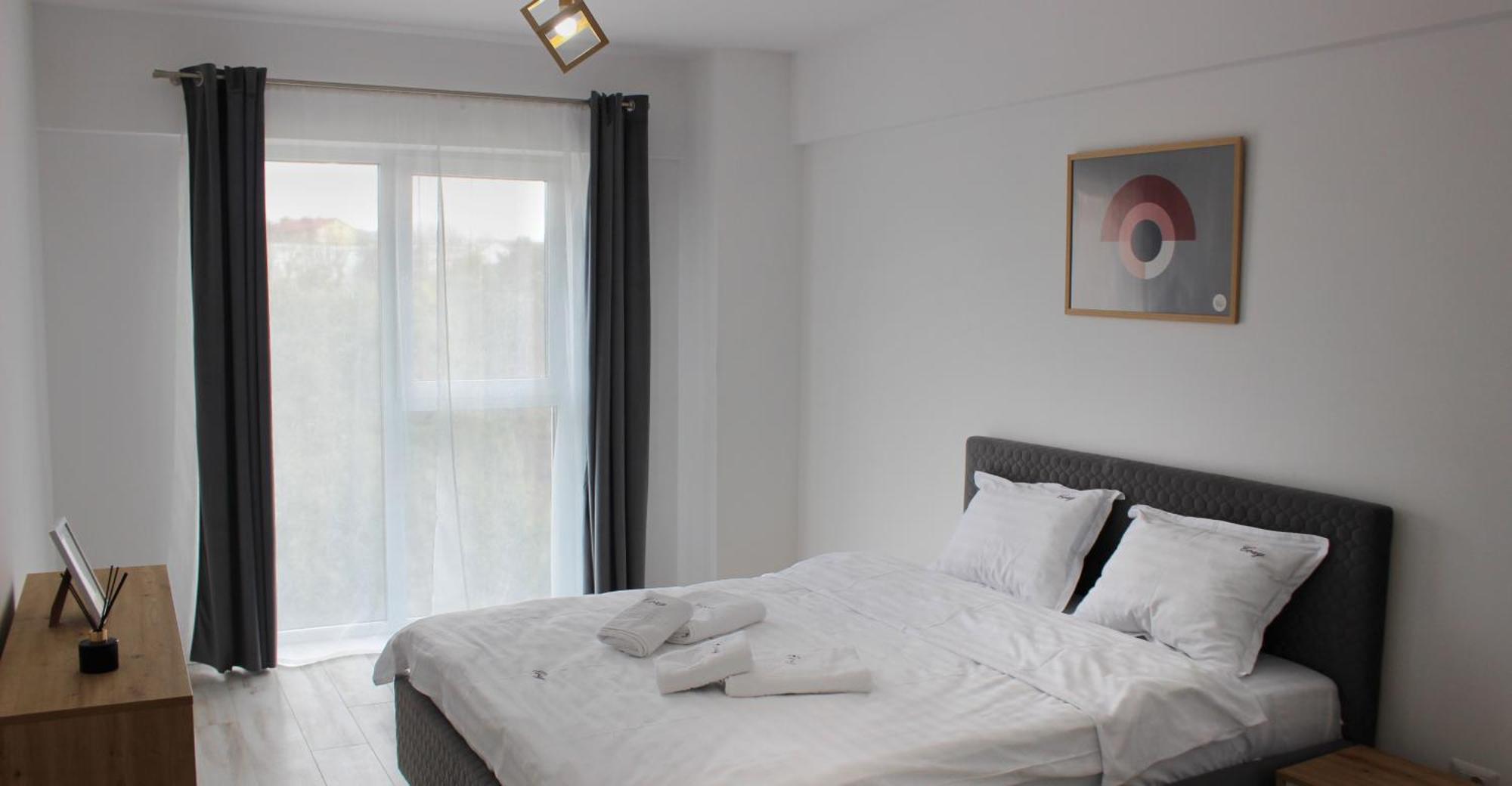 Apartment Deluxe On G Enescu Blvd Near Stefan Cel Mare Suceava