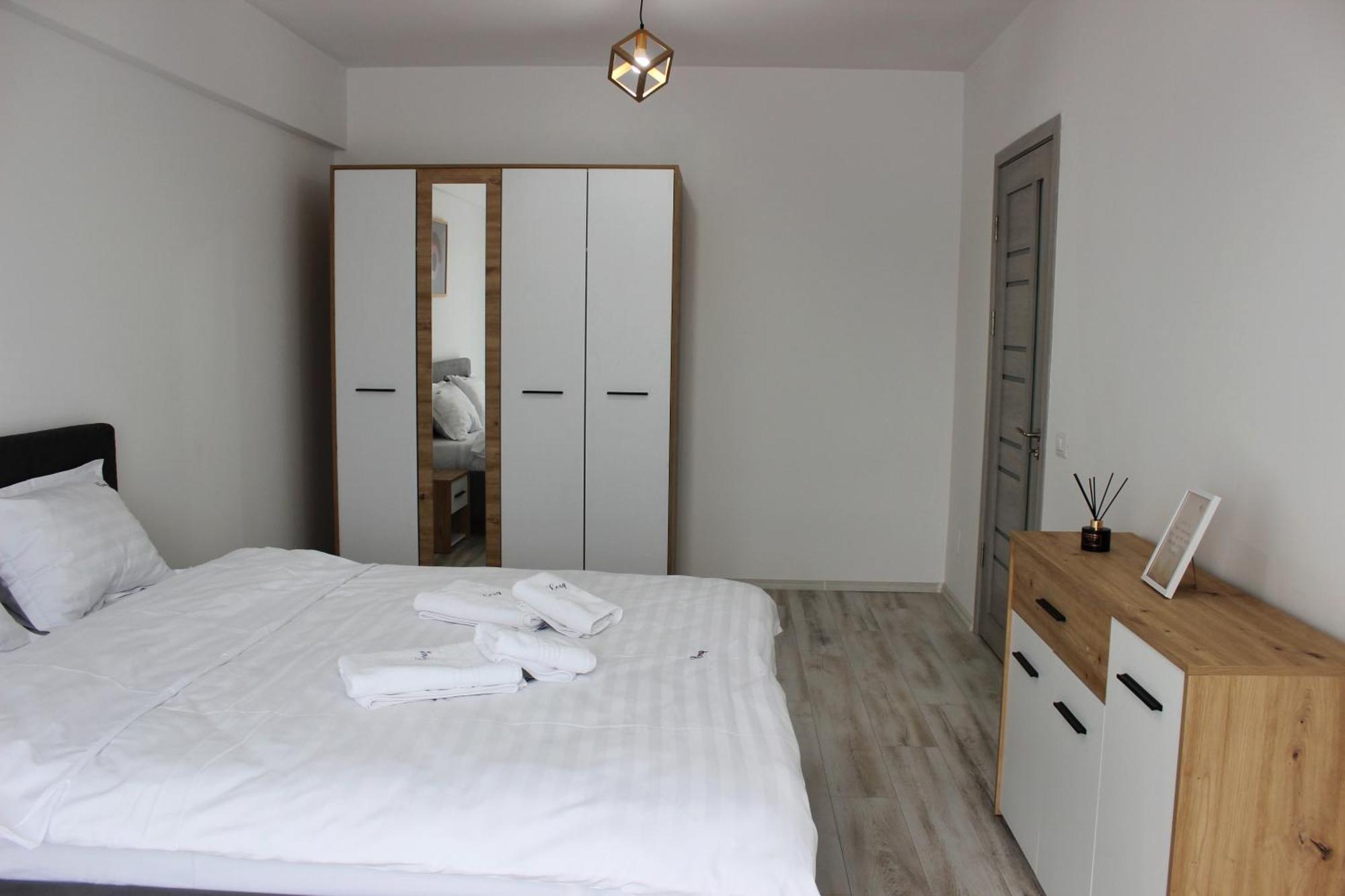 Apartment Deluxe On G Enescu Blvd Near Stefan Cel Mare *