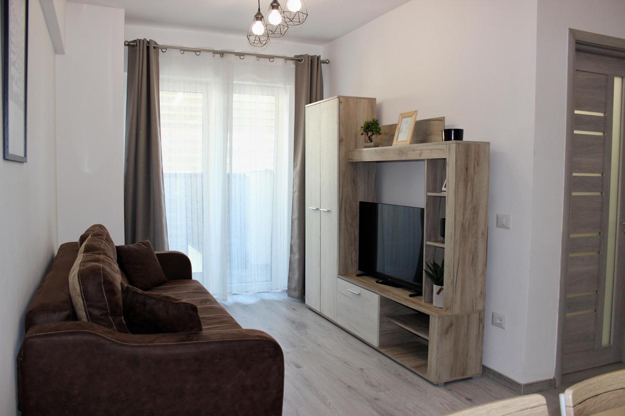 Apartment Deluxe On G Enescu Blvd Near Stefan Cel Mare Suceava