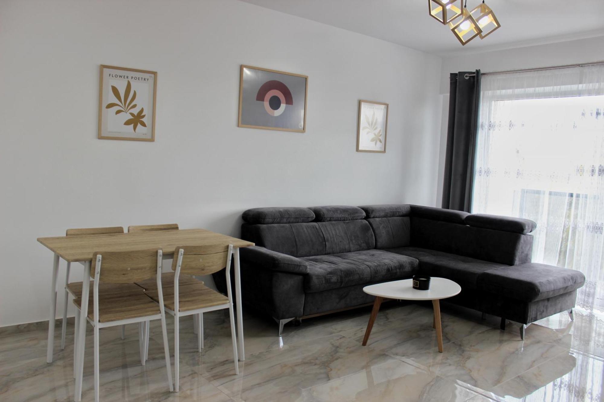 Deluxe On G Enescu Blvd Near Stefan Cel Mare Apartment *