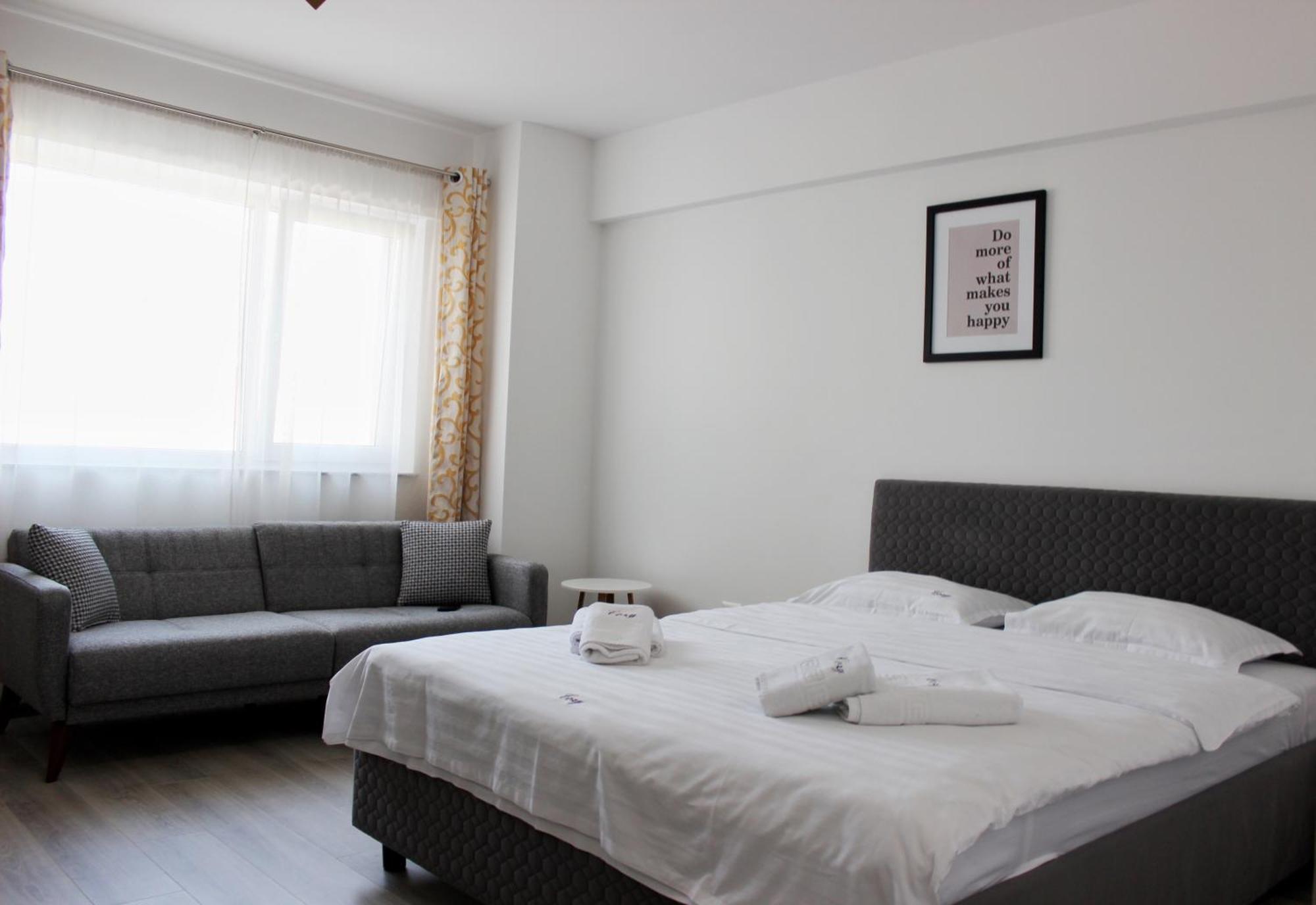Apartment Deluxe On G Enescu Blvd Near Stefan Cel Mare Suceava